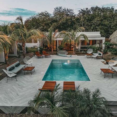 Surf And Yoga Retreat Nicaragua Vandrehjem La Albina Eksteriør billede