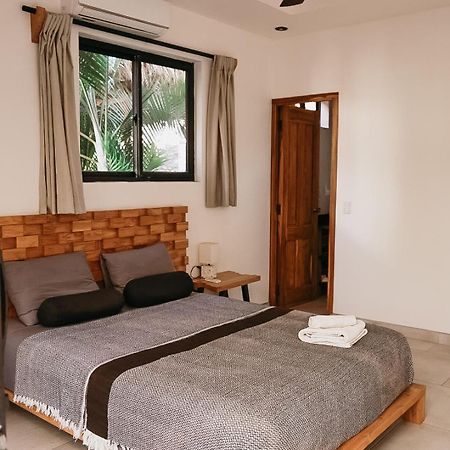 Surf And Yoga Retreat Nicaragua Vandrehjem La Albina Eksteriør billede