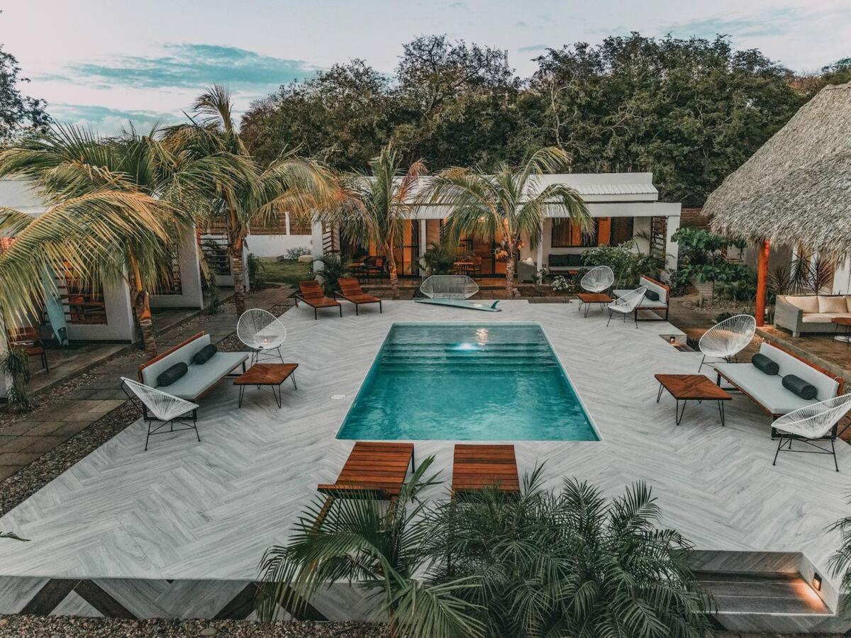 Surf And Yoga Retreat Nicaragua Vandrehjem La Albina Eksteriør billede