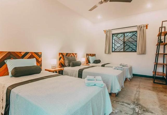Surf And Yoga Retreat Nicaragua Vandrehjem La Albina Eksteriør billede
