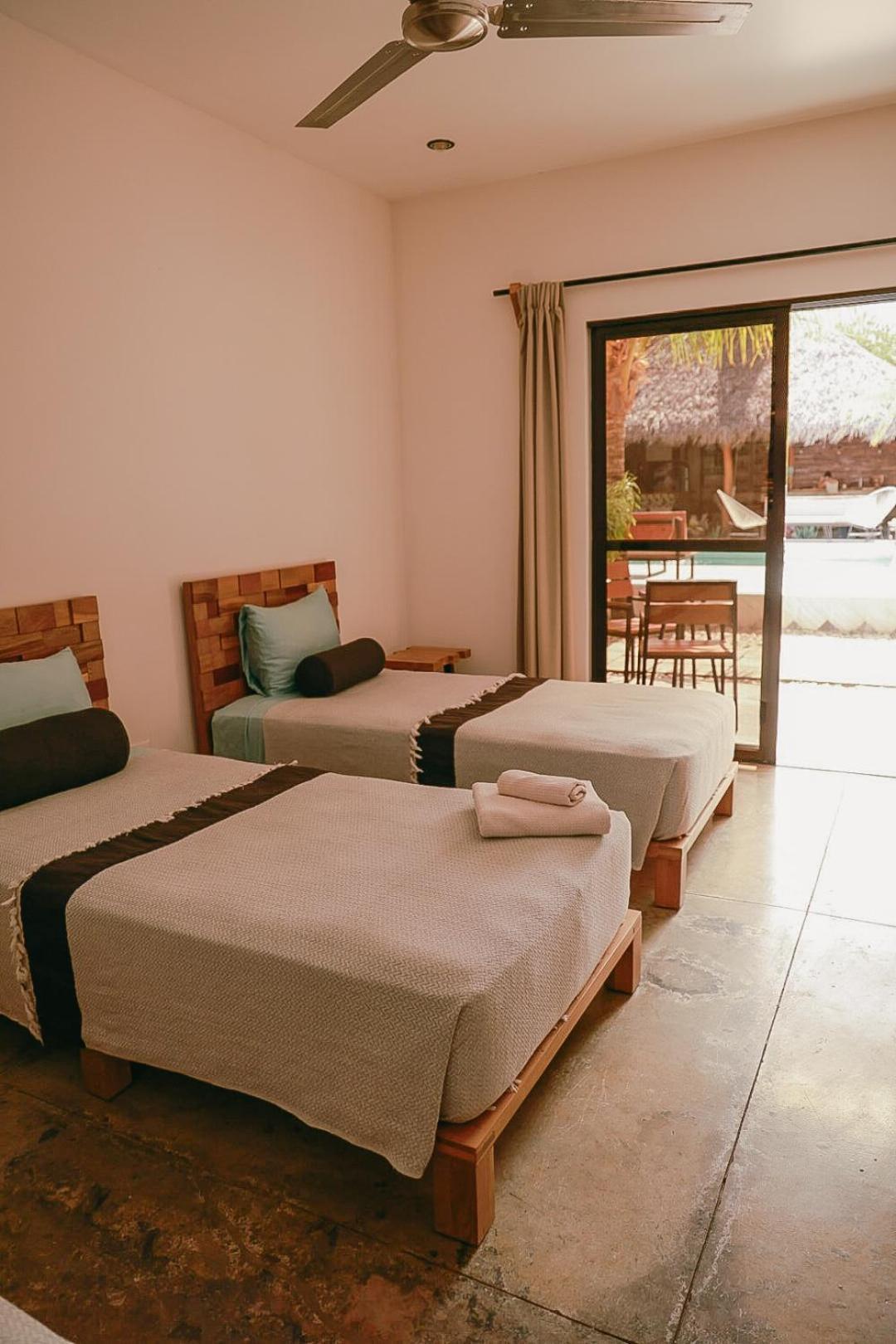 Surf And Yoga Retreat Nicaragua Vandrehjem La Albina Eksteriør billede