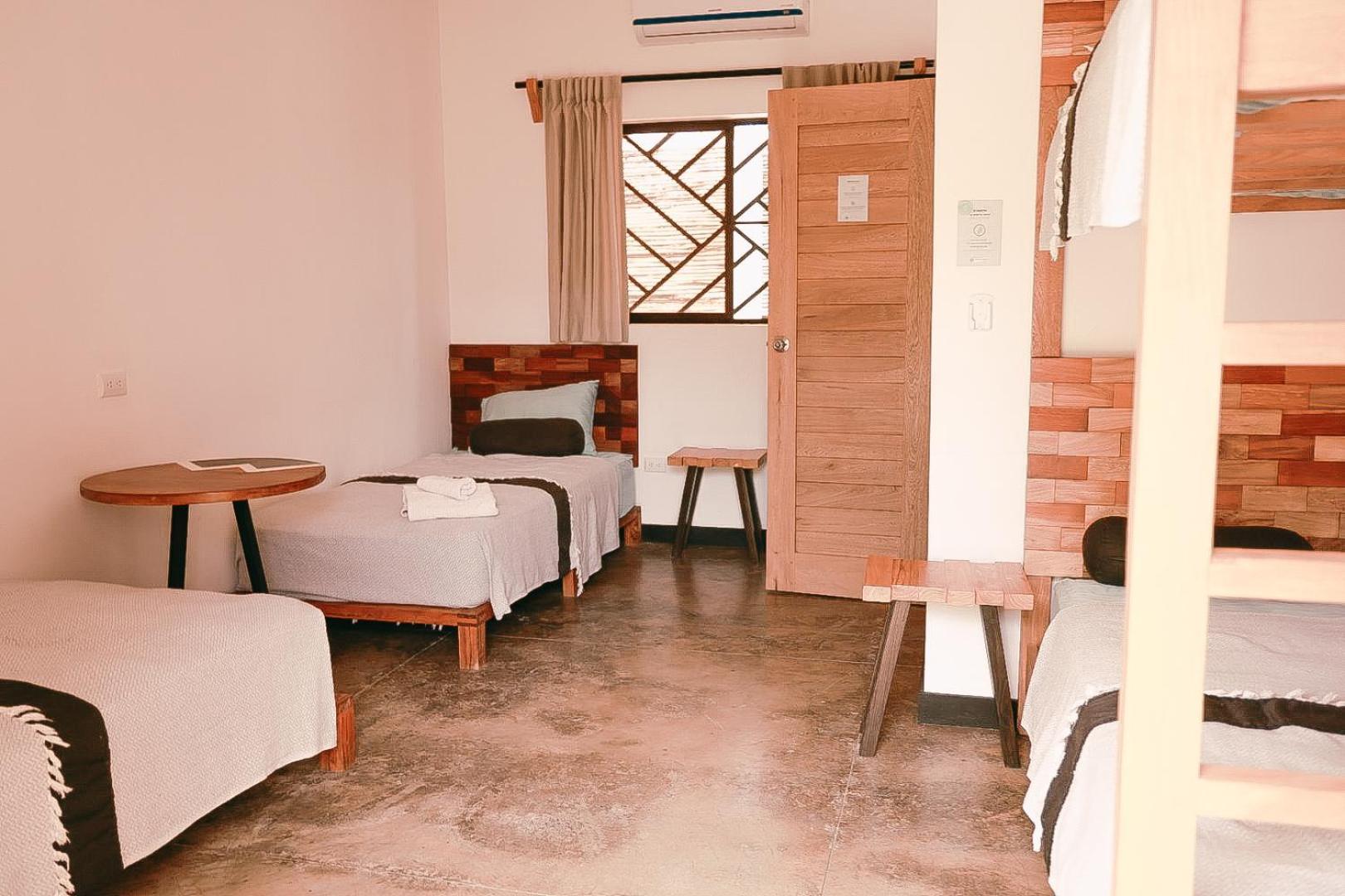 Surf And Yoga Retreat Nicaragua Vandrehjem La Albina Eksteriør billede